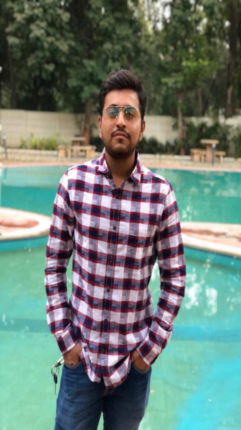 Dev Aggarwal (Tour Expert)